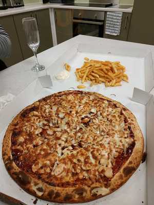 Cecils Pizza & Grill