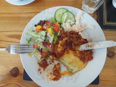 Ellerton Lakside Cafe And Farm Shop