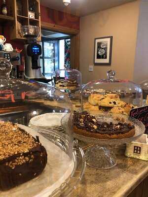 Emjay’s Coffee House