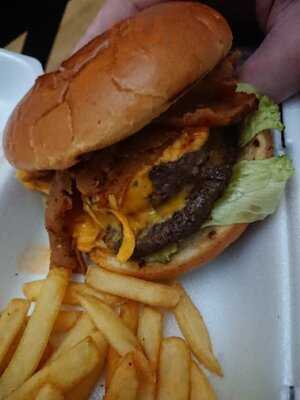 Legends Desserts And Burger Bar