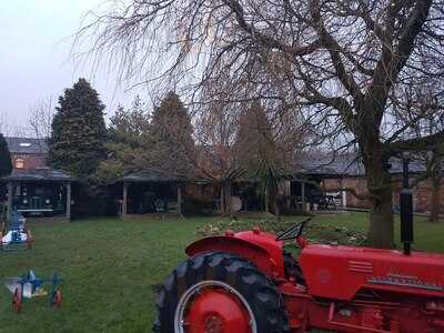 Model Farm Tearooms & Cafe