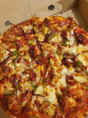 Shax Pizza Curry And Grill Bar