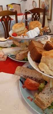 Royal Windsor Restaurant Carvery And Tea Room