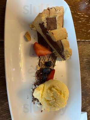 San Marino's At Hanover Place