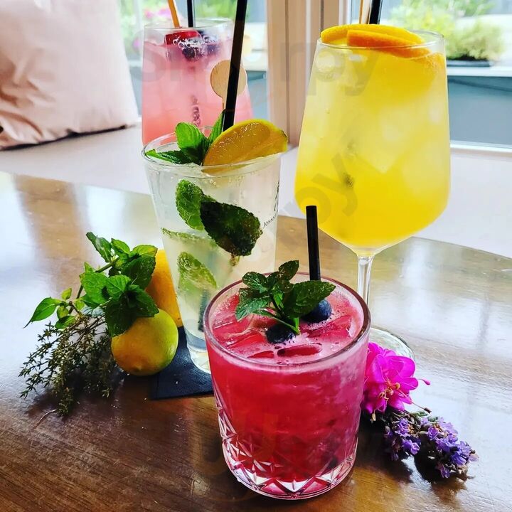 San Marino's At Hanover Place