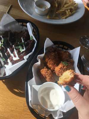 Resist! Vegan Kitchen