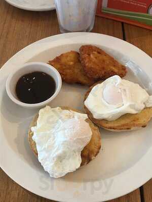 Munch Coffee Bar & Kitchen