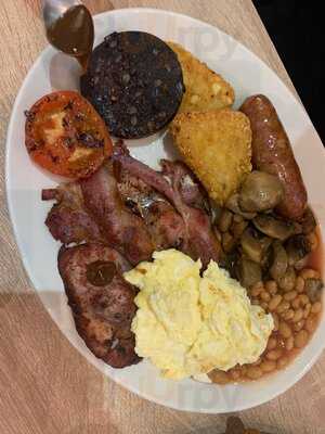 Munch Coffee Bar & Kitchen