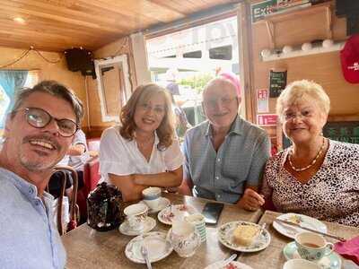 Whittington's Tea Barge