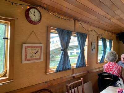 Whittington's Tea Barge