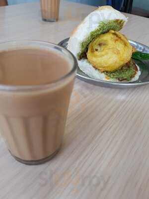 Shree Sai Vada Pav