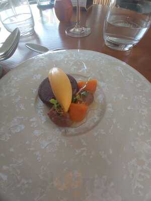 Restaurant Roots Ltd