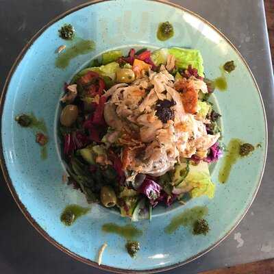 Bungaroosh Cafe Bistro