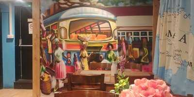 Comie's Caribbean Grill