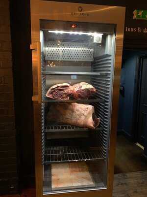 The Porterhouse Grill & Rooms