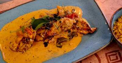 Alexandros Greek Restaurant And Deli