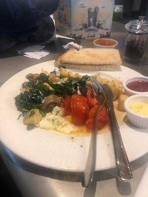 La Salle Restaurant And Bar