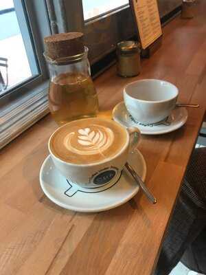 Coffee Under Pressure Speciality Coffee & Tea