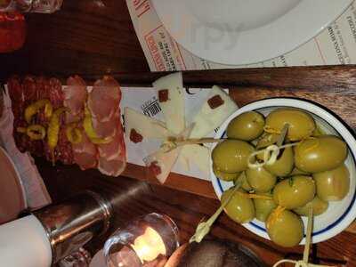 Las Ramblas Wine & Tapas