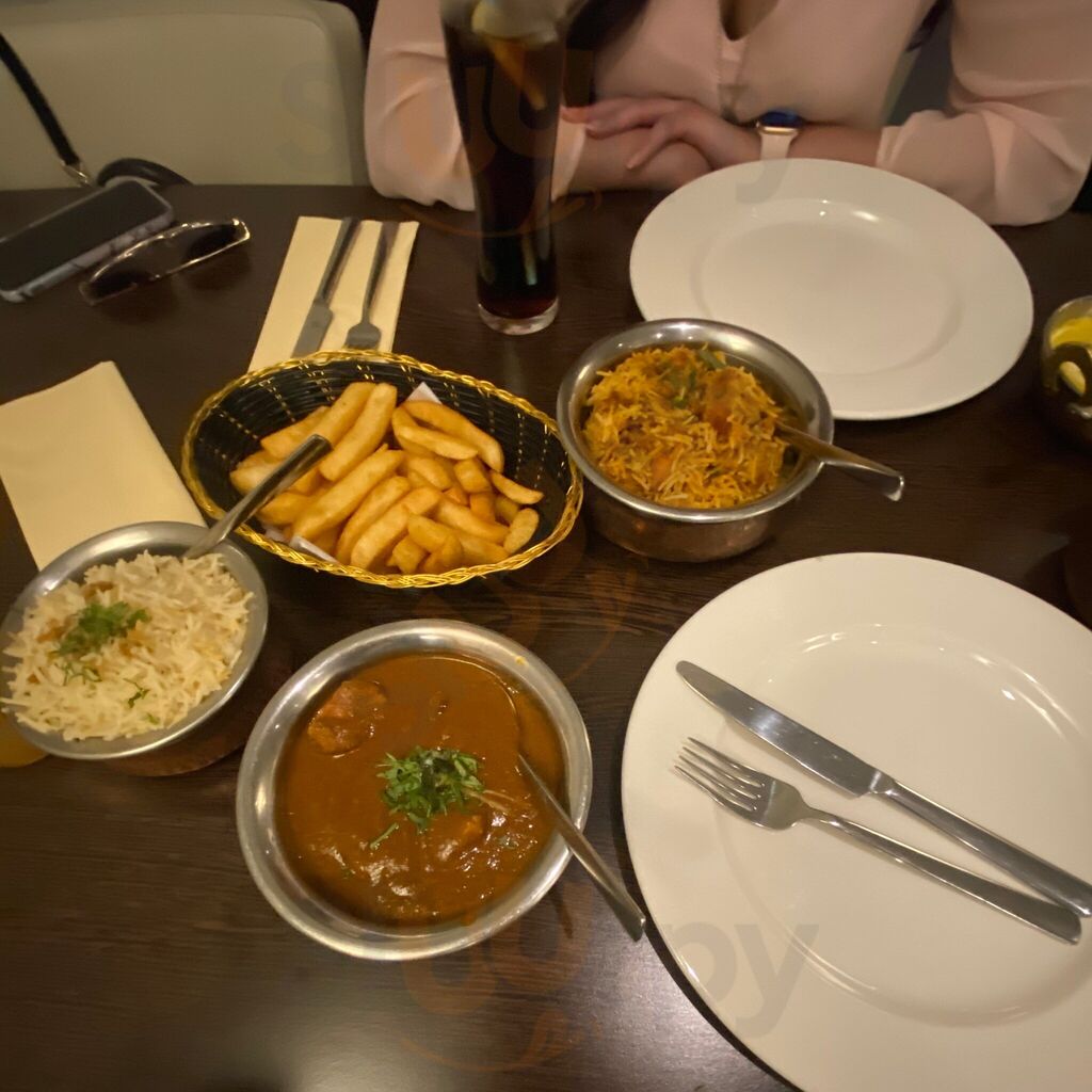 Aroma Indian Restaurant