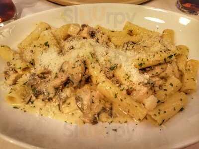 Roberto's Pizza House