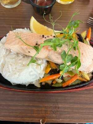 The Three Horse Shoes