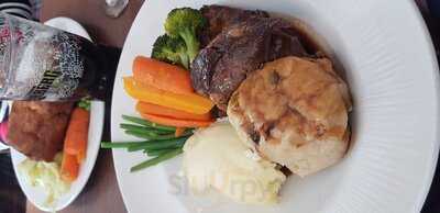 The Three Horse Shoes