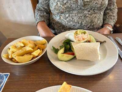 The Three Horse Shoes