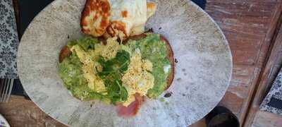 The Bluebell Cafe At Barrowmore