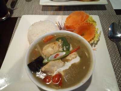 Royale Thai Restaurant