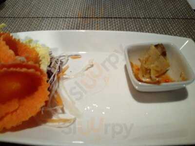 Royale Thai Restaurant