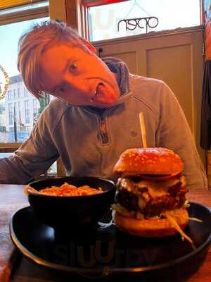 Burgers N' Barrels Bath