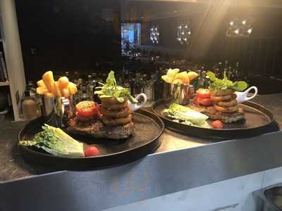 Sixteen Brasserie Newport