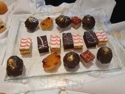 Sixteen Brasserie Newport