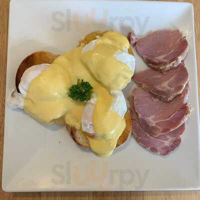 Dreams Coffee Lounge