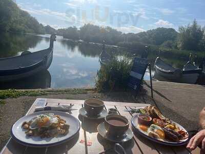 The Longholme Cafe - Photo 8