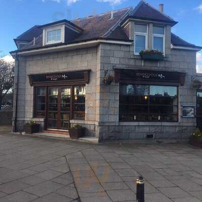 Rendezvous At Nargile