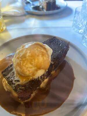 Pig & Whistle Restaurant