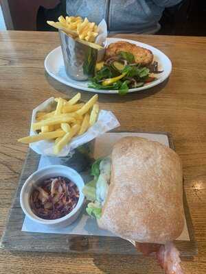 The Alston Pub & Dining