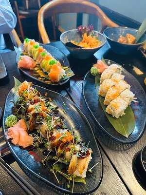 Drgnfly Pan Asian Restaurant