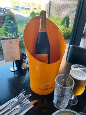 The Orange Tree Bar And Grill