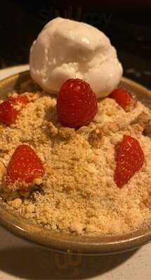 Plau Gin And Beer House