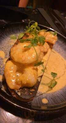 Plau Gin And Beer House