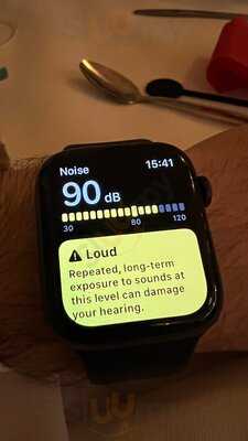 Carriages Bar & Restaurant