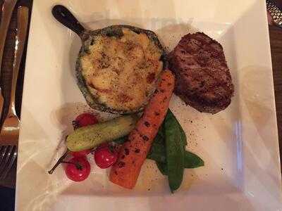 Theatre Street Bar & Grill