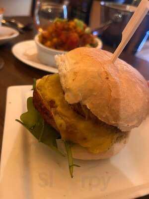 Theatre Street Bar & Grill