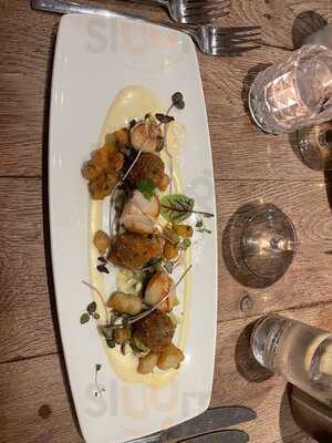 Hanson At The Chelsea