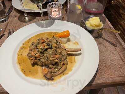 Hanson At The Chelsea