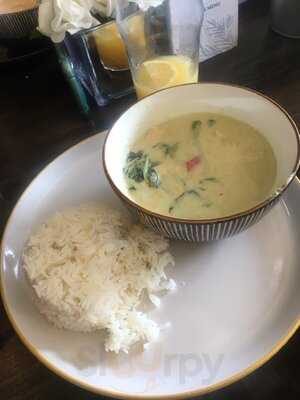 Itsy Bitsy Thai Restaurant