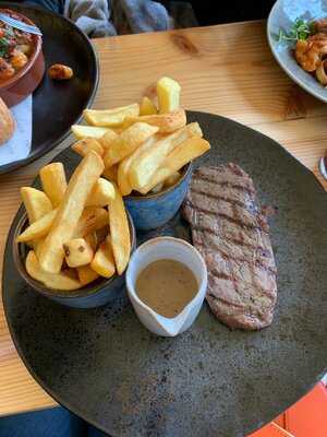 Cross Keys Country Pub & Kitchen